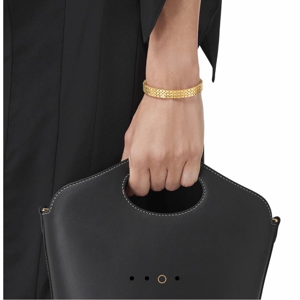 NWT BURBERRY Gold plated link cuff bracelet